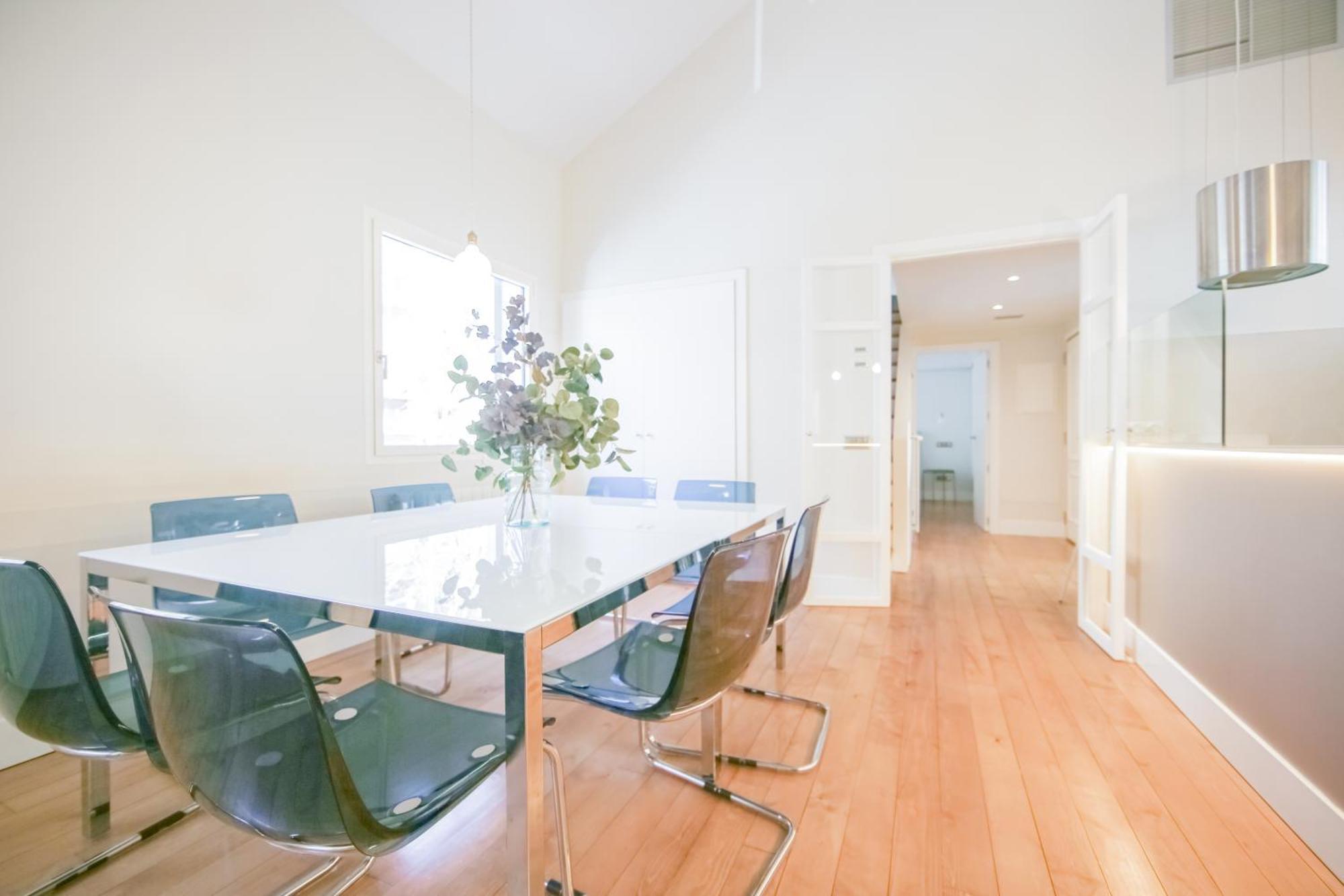Duplex De Lujo Junto Al Bernabeu Real Madrid Villa Luaran gambar