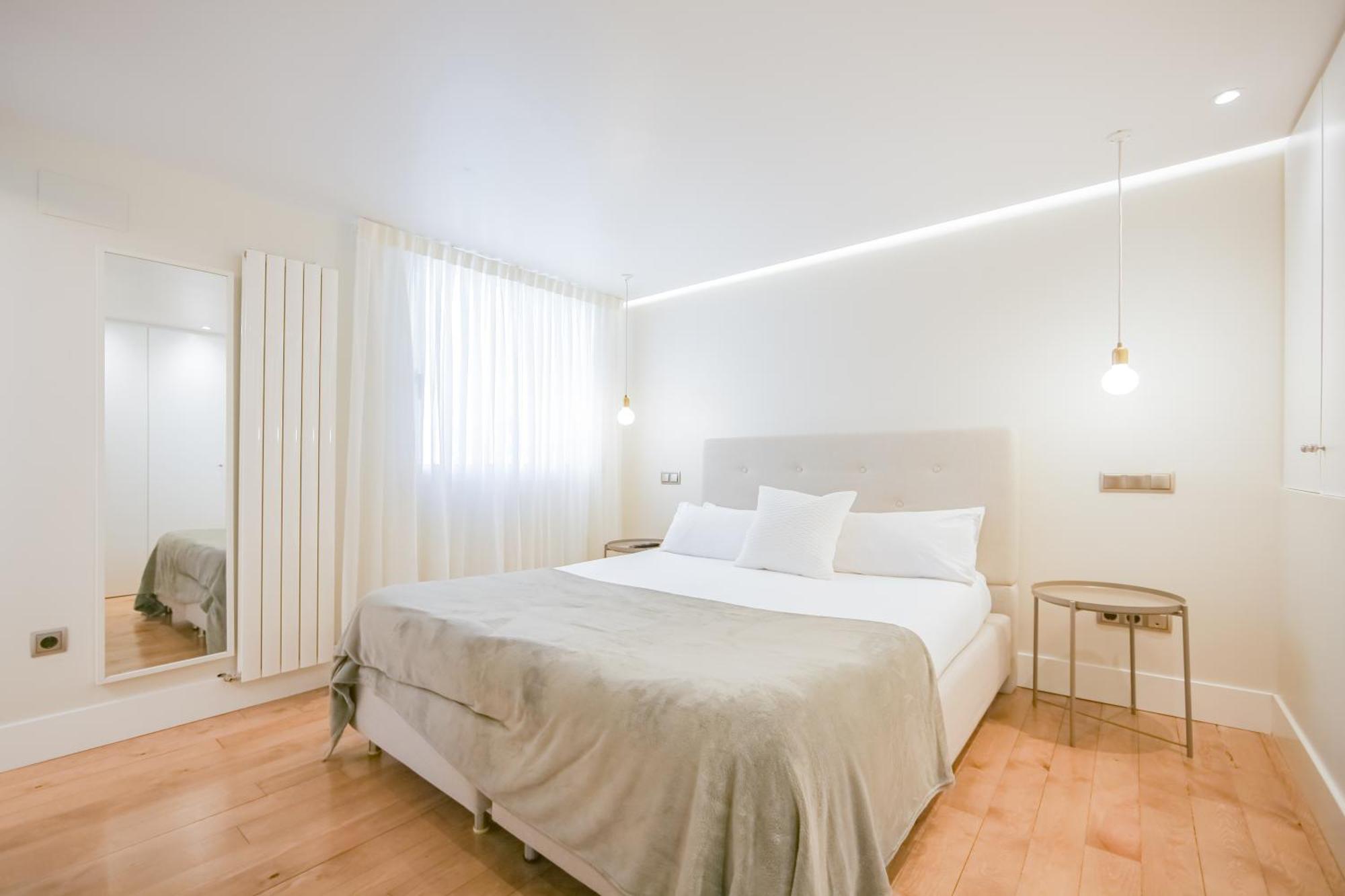 Duplex De Lujo Junto Al Bernabeu Real Madrid Villa Luaran gambar